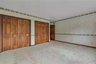 450 Knollwood Cir, Economy, PA 15042 - Photo 28
