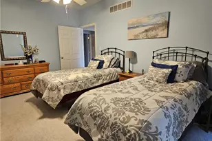 105 Sunburst Ct, Center Township, PA 16001 - Photo 14