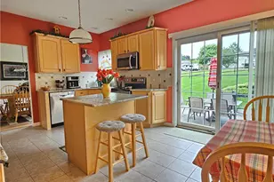 105 Sunburst Ct, Center Township, PA 16001 - Photo 8