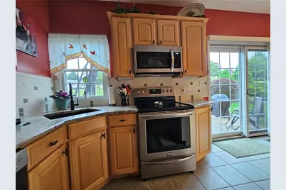 105 Sunburst Ct, Center Township, PA 16001 - Photo 32