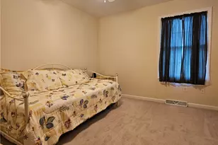 105 Sunburst Ct, Center Township, PA 16001 - Photo 38