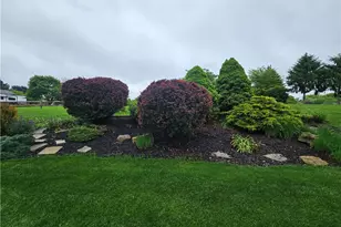 105 Sunburst Ct, Center Township, PA 16001 - Photo 40
