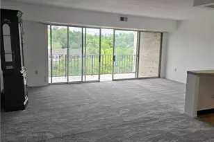 2160 Greentree Rd, Scott Township, PA 15220 - Photo 1