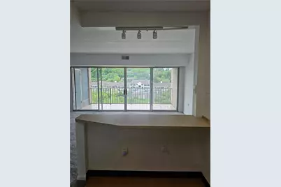 2160 Greentree Rd #606W, Scott Township, PA 15220 - Photo 10
