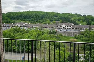 2160 Greentree Rd, Scott Township, PA 15220 - Photo 2