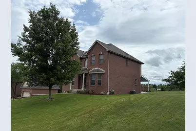 137 Robinson Dr, Pittsburgh, PA 15236 - Photo 4