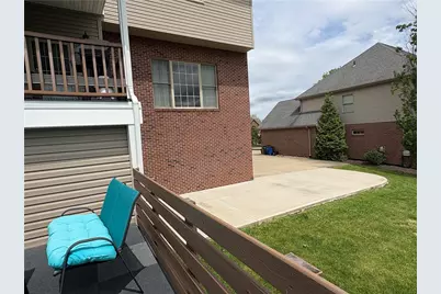 137 Robinson Dr, Pittsburgh, PA 15236 - Photo 48