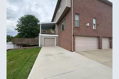137 Robinson Dr, Pittsburgh, PA 15236 - Photo 6