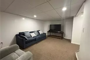 137 Robinson Dr, Pittsburgh, PA 15236 - Photo 40