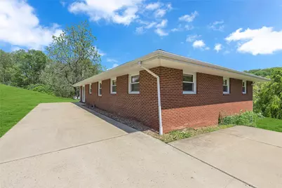 383 Ridgemont Dr, Ohioville, PA 15059 - Photo 4