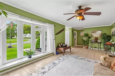 2472 Willowhurst Cir, Shenango Township, PA 16101 - Photo 6