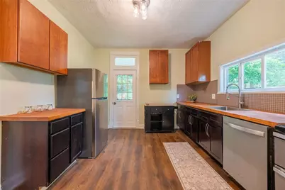 251 Pattison St, Evans City, PA 16033 - Photo 10