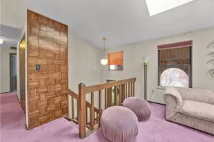562 Bruton Dr, Richland, PA 15044 - Photo 2