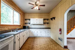 417 Vine St, Greensburg, PA 15601 - Photo 16