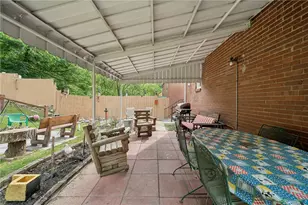 2106 Lindsay Rd, Pittsburgh, PA 15221 - Photo 32
