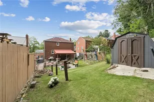2106 Lindsay Rd, Pittsburgh, PA 15221 - Photo 34