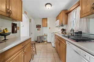 2106 Lindsay Rd, Pittsburgh, PA 15221 - Photo 8