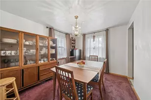 2106 Lindsay Rd, Pittsburgh, PA 15221 - Photo 12