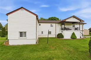 109 Gross Dr, Center Township, PA 15001 - Photo 4