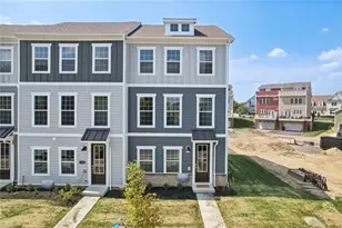401 N Harmon Ct, Pittsburgh, PA 15090 - Photo 1
