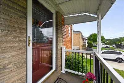 631 Blossom Dr, Pittsburgh, PA 15236 - Photo 28