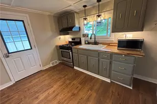 178 1st St, Clarksville, PA 15322 - Photo 6