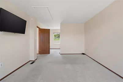 117 Dinwiddie Drive, Pittsburgh, PA 15068 - Photo 16