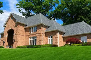 2195 Chardonnay Cir, Hampton, PA 15044 - Photo 2