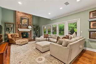 2195 Chardonnay Cir, Hampton, PA 15044 - Photo 10