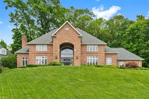 2195 Chardonnay Cir, Hampton, PA 15044 - Photo 1