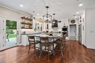 2195 Chardonnay Cir, Hampton, PA 15044 - Photo 6