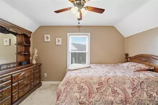 815 Meadow Dr, West Mifflin, PA 15122 - Photo 20