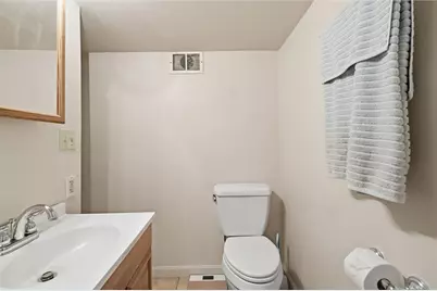 815 Meadow Dr, West Mifflin, PA 15122 - Photo 26