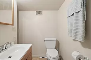 815 Meadow Dr, West Mifflin, PA 15122 - Photo 26