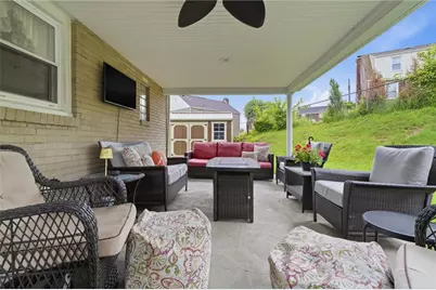 815 Meadow Dr, West Mifflin, PA 15122 - Photo 30