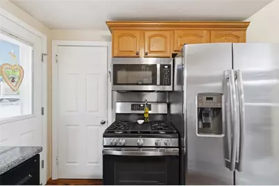 815 Meadow Dr, West Mifflin, PA 15122 - Photo 14