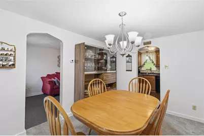 815 Meadow Dr, West Mifflin, PA 15122 - Photo 8