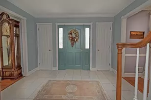 125 Castlebrooke Dr, Peters Township, PA 15367 - Photo 2