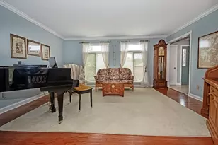 125 Castlebrooke Dr, Peters Township, PA 15367 - Photo 4