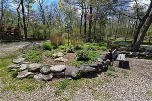 126 Oak St, Jenner Township, PA 15531 - Photo 4