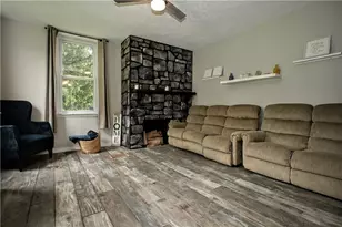 1058 Greentree Rd, Green Tree, PA 15220 - Photo 10