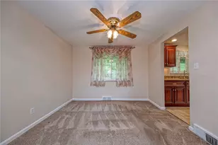 553 Invicta Dr, Pittsburgh, PA 15235 - Photo 6