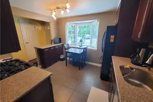 23 Hiland Valley Dr, Ross Twp, PA 15229 - Photo 4