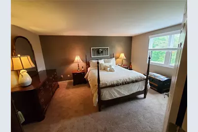 23 Hiland Valley Dr, Ross Twp, PA 15229 - Photo 16