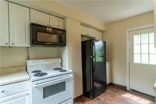 569 13th Ave, New Brighton, PA 15066 - Photo 16
