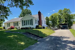 736 Melvin Dr, Hempfield Township, PA 15601 - Photo 10