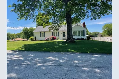 736 Melvin Dr, Hempfield Township, PA 15601 - Photo 2