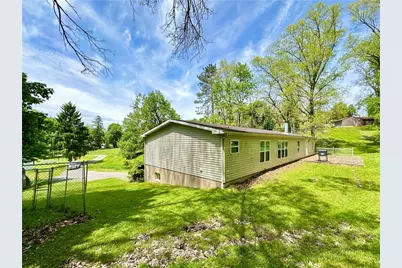 522 Gardner Stop Rd, Shenango Township, PA 16101 - Photo 4