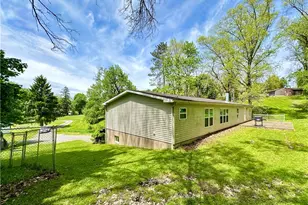 522 Gardner Stop Rd, Shenango Township, PA 16101 - Photo 4
