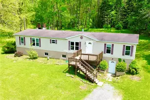 522 Gardner Stop Rd, Shenango Township, PA 16101 - Photo 1